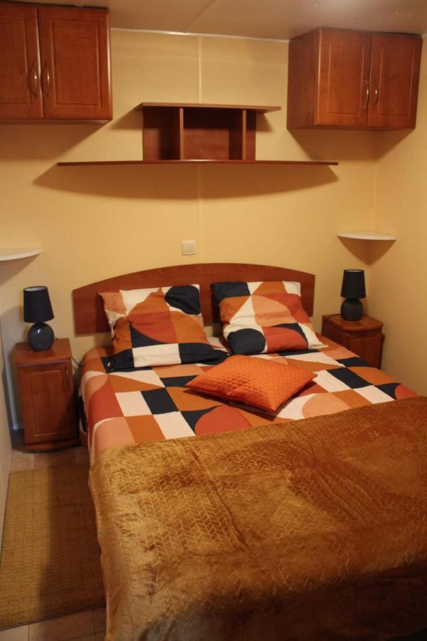 Mées Mobil-Home "Le Pin Bleu" A St-Paul-Les-Dax מראה חיצוני תמונה